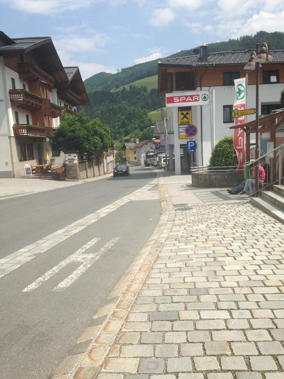 شقة Haus Julia Mühlbach am Hochkönig المظهر الخارجي الصورة